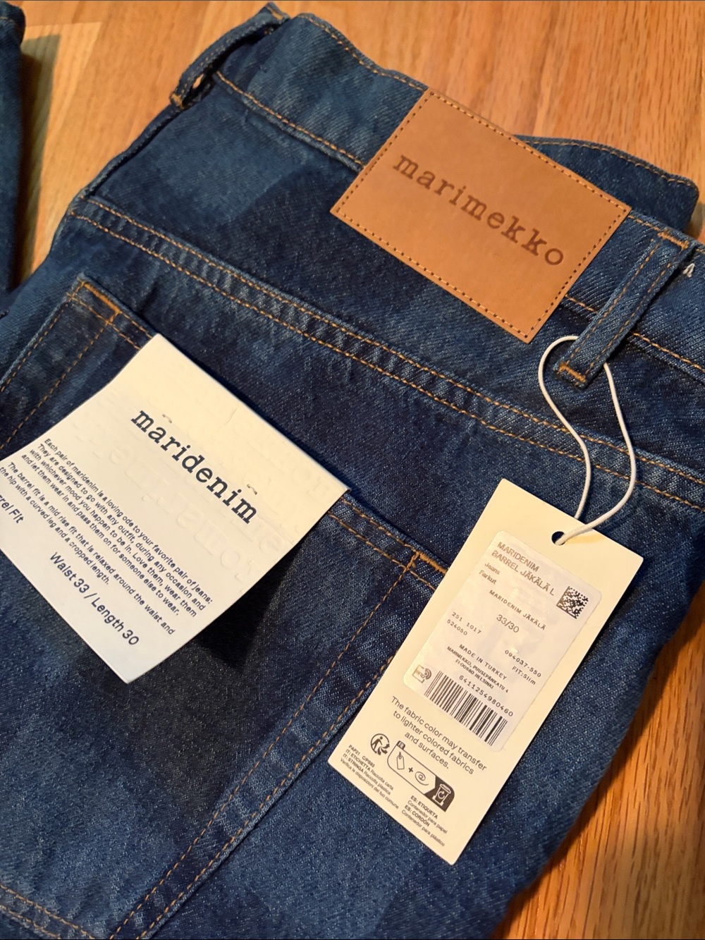 Marimekko Maridenim Vaihe Jäkälä denim barrel leg jeans (33/30) NWT - Picture 2 of 7